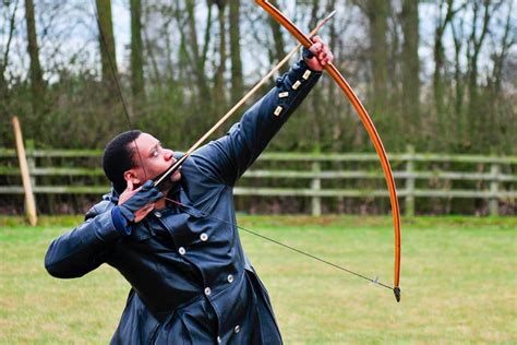 modern longbow archers